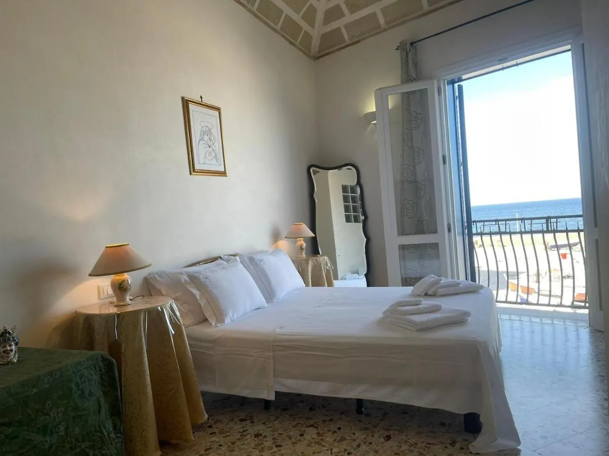 بيت ضيافة فندق La Camera Sul Porto ماريتّيمو