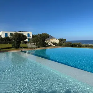 Cala Azzurra And Holidays House Couette-café